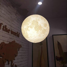 Load image into Gallery viewer, 3D Flow Moon Pendant