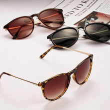 Load image into Gallery viewer, Solid Retro Round Metal Frame Sunglasses