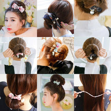 Load image into Gallery viewer, Pearl Hair Bun
