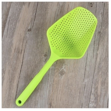 Load image into Gallery viewer, Large Scoop Colander Pasta Heat Resistant Strainer