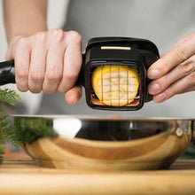 Load image into Gallery viewer, SlicingMaster™ - The Best Fruit And Vegetable Cutter
