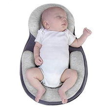 Load image into Gallery viewer, SWEETDREAM™ Portable Baby Bed - Enjoy A Good Nights Sleep
