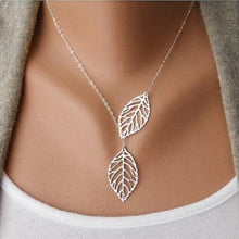 Load image into Gallery viewer, Silver Leaves Necklace
