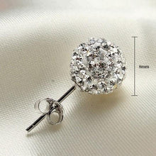 Load image into Gallery viewer, Flower Stud Earrings

