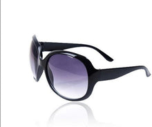 Load image into Gallery viewer, Designer Retro Sunglasses
