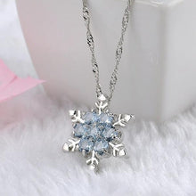 Load image into Gallery viewer, Elegant Silver Flower Necklace
