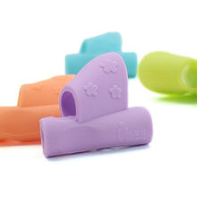 Load image into Gallery viewer, 3PCS/Set Child Pencil Grip Aide Correction Tool Random Color
