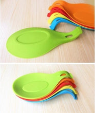 Load image into Gallery viewer, Novelty Candy Color Kitchen Tools Heat Resistant Silicone Put A Spoon Mat Insulation Mat Placemat
