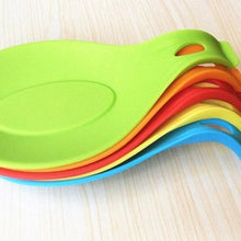Load image into Gallery viewer, Novelty Candy Color Kitchen Tools Heat Resistant Silicone Put A Spoon Mat Insulation Mat Placemat
