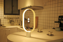Load image into Gallery viewer, Creative Balance Lamp
