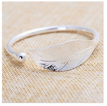 Load image into Gallery viewer, 925 Sterling Silver Adjustable Leaves Bangle

