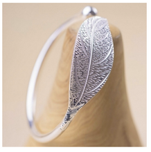 Load image into Gallery viewer, 925 Sterling Silver Adjustable Leaves Bangle
